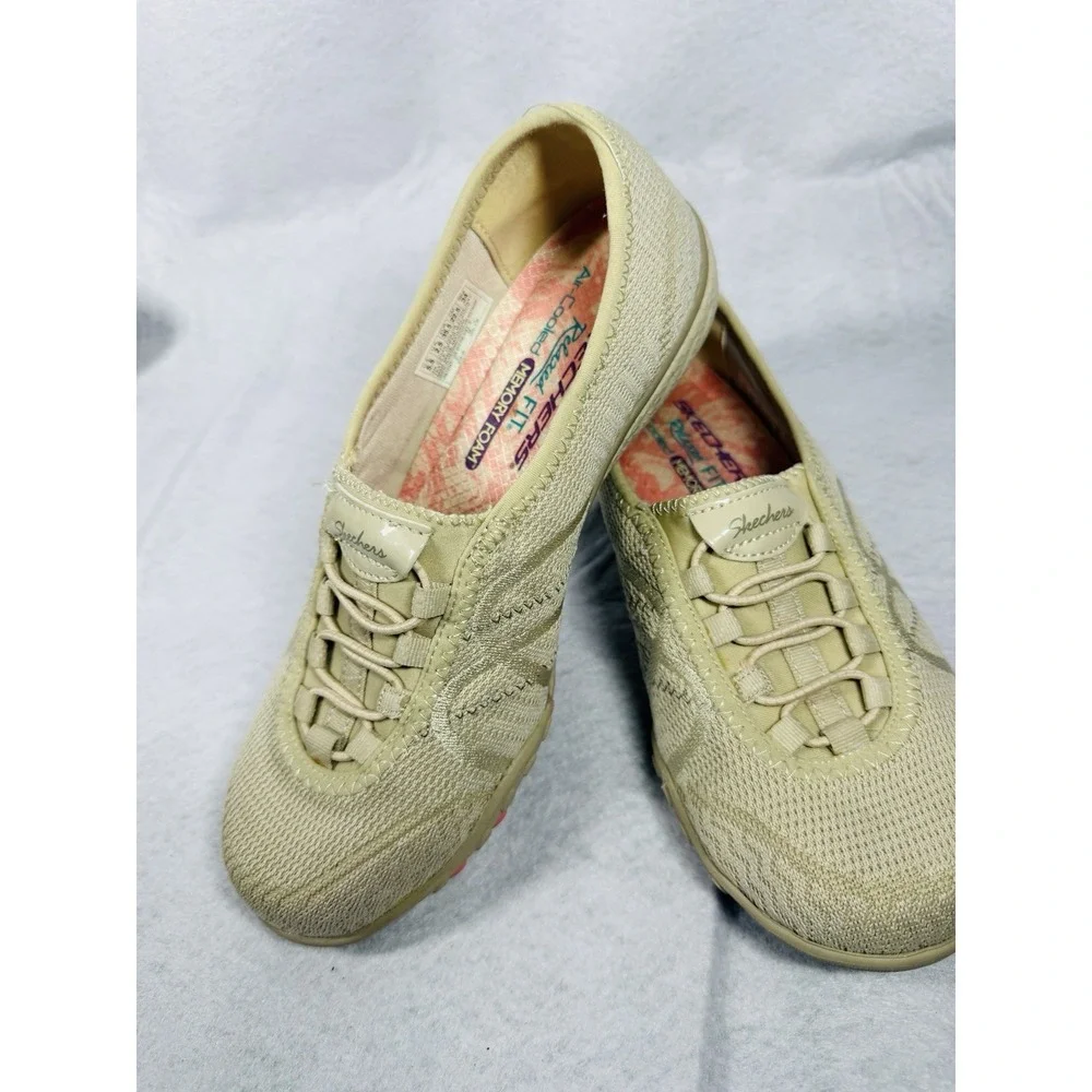 Skechers Relaxed Fit Air-Cooled Memory Foam Women's Beige Slip-On Shoes Size 5.5